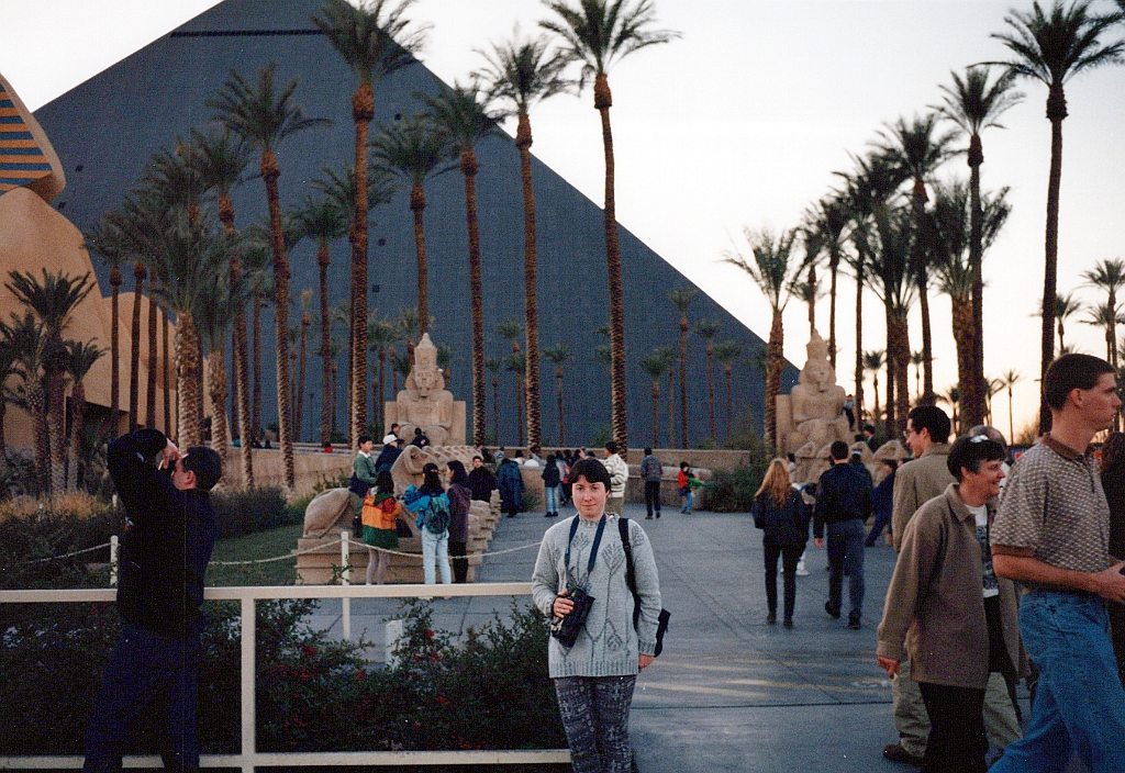 1995 - USA 128 (Luxor, Las Vegas).jpg